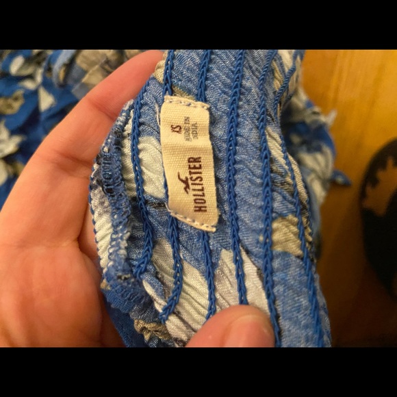 Small Hollister Summer dress - Picture 4 of 4